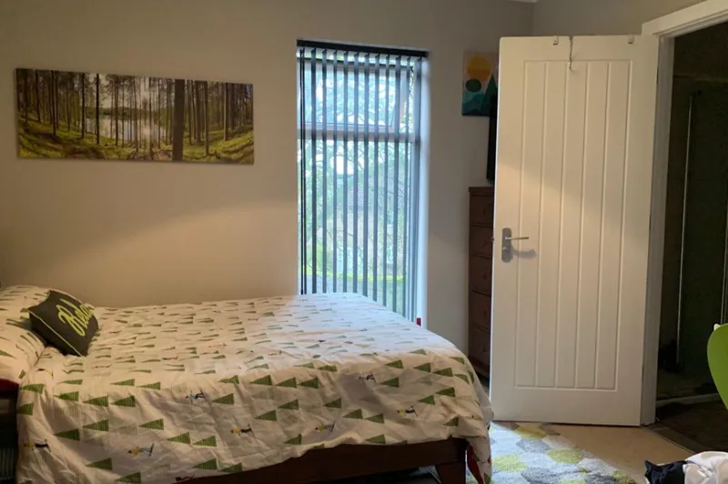 Luxury 4 Bed House // Private Parking //Aug 2026 - Thumbnail 4